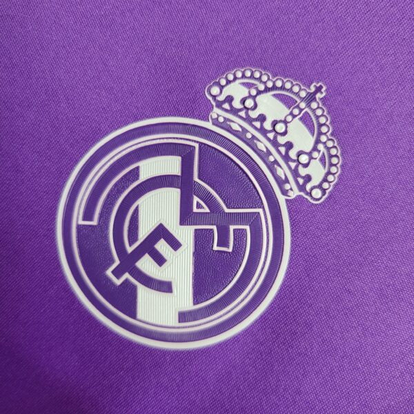 Camisa Retrô Real Madrid II Away 2016/17 Masculino Roxo