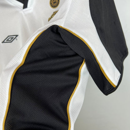 Camisa Dupla Face Retrô Manchester United 2001/02 100 Anos Masculina Branca e Preta ou Dourada