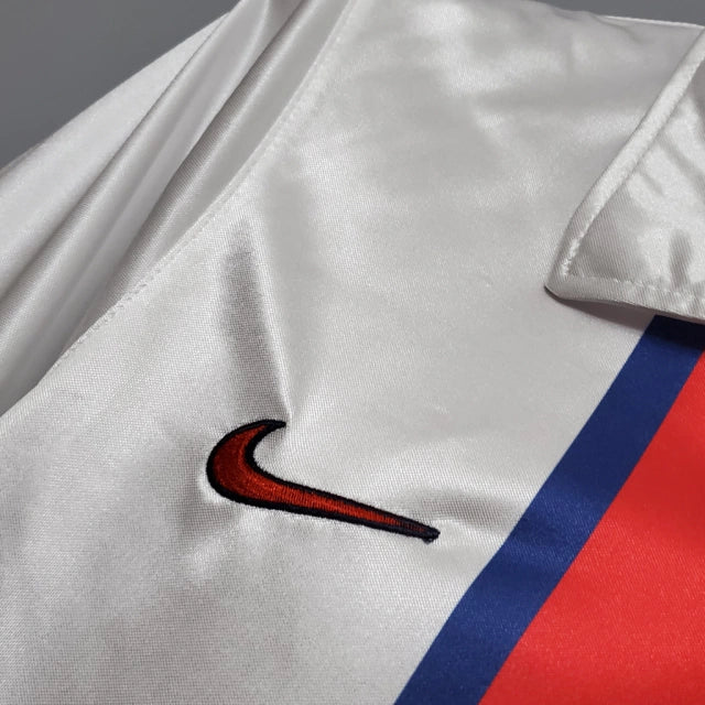 Camisa Paris Saint Germain PSG Retrô Away 98/99 - Retro Masculina - Branco, Azul e Vermelho