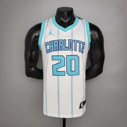 Camisa Regata Charlotte Hornets Branca e Azul - Jordan - Masculina