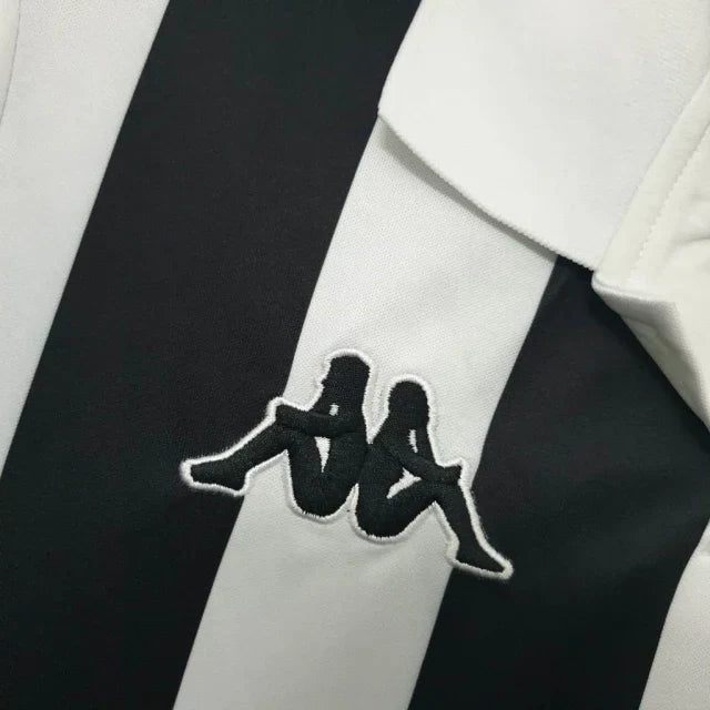 Camisa Juventus Retrô 2011/2012 Preta e Branca