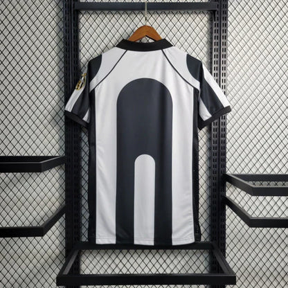 Camisa Retrô Juventus I 1997/98 Masculino Preto e Branco