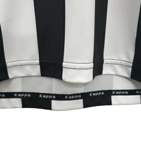 Camisa Juventus Retrô 2011/2012 Preta e Branca