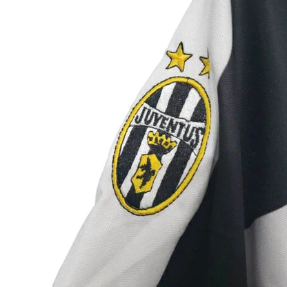 Camisa Juventus Retrô 1997/1998 Preta e Branca