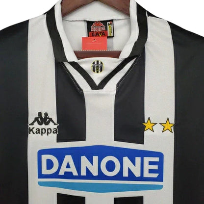 Camisa Juventus Retrô 1994/1995 Preta e Branca